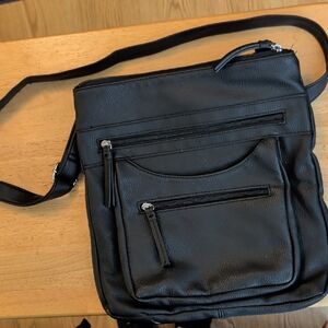Unknown Named Handbag. Black With Multi Compartments